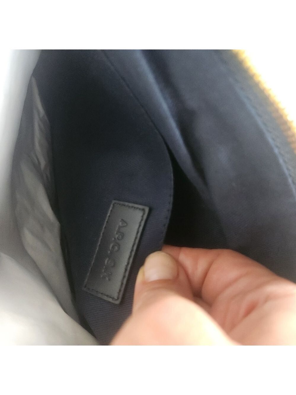 A.P.C. Navy Suzanne Pyramid Clutch BNWT with scratches - Picture 8 of 10